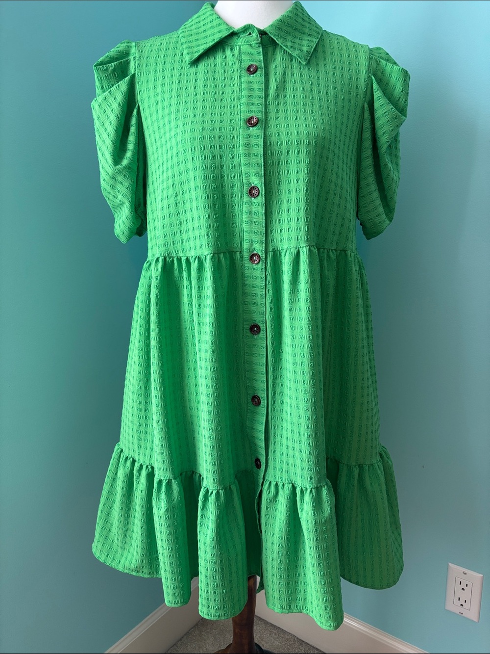 Ces Femme Bright Green Button-Front Tiered Dress Sz L EUC